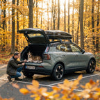 OWEN® ROWA Dachbox 320L auf einem SUV im Herbstwald